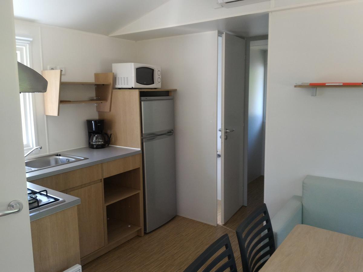 Camping Les Sables Tournon-sur-Rhone Exterior photo